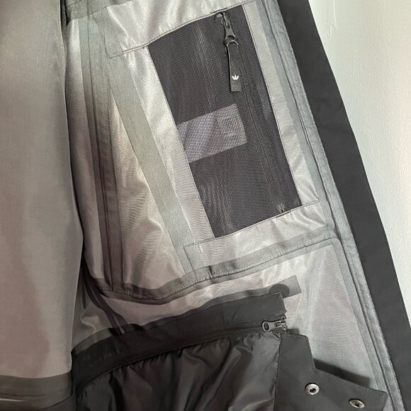 Adidas 3-Layer 20K Jacket - Size XS - Picture 6 of 7
